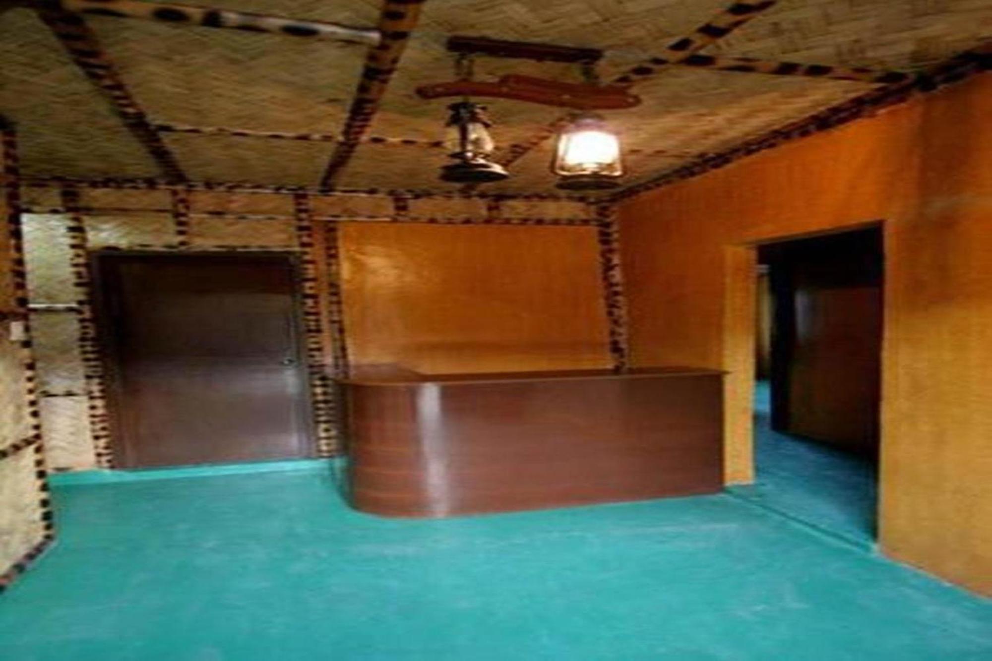 Luis Bay Travellers Lodge Coron Exterior foto