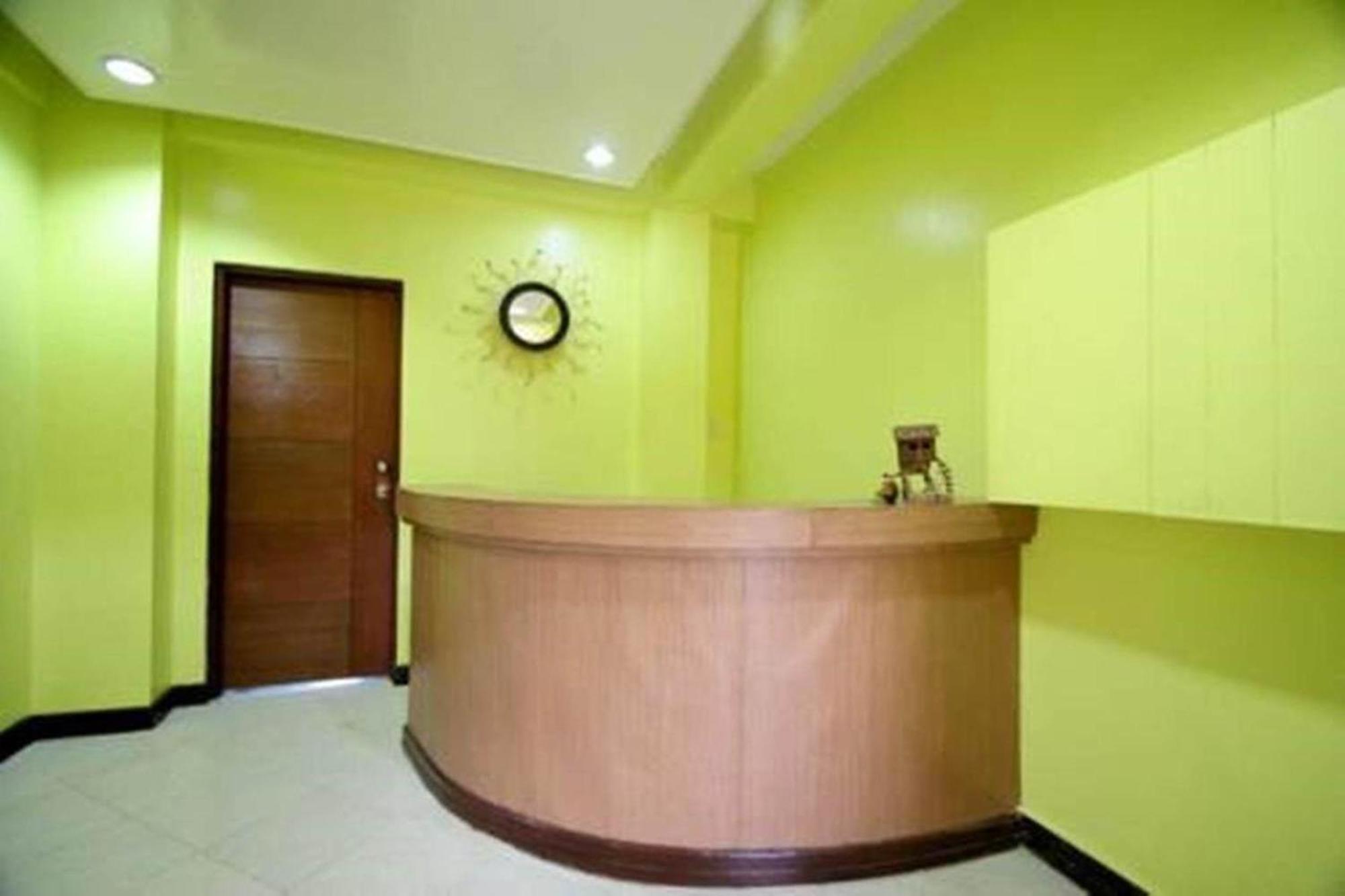 Luis Bay Travellers Lodge Coron Exterior foto