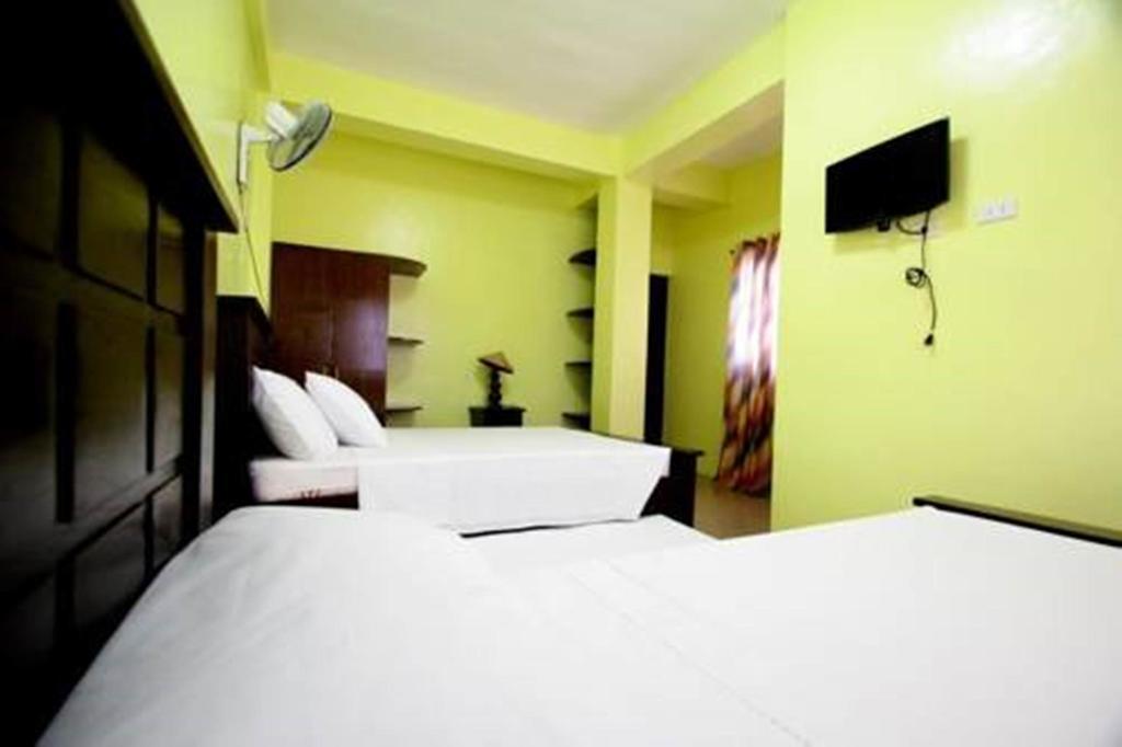 Luis Bay Travellers Lodge Coron Exterior foto