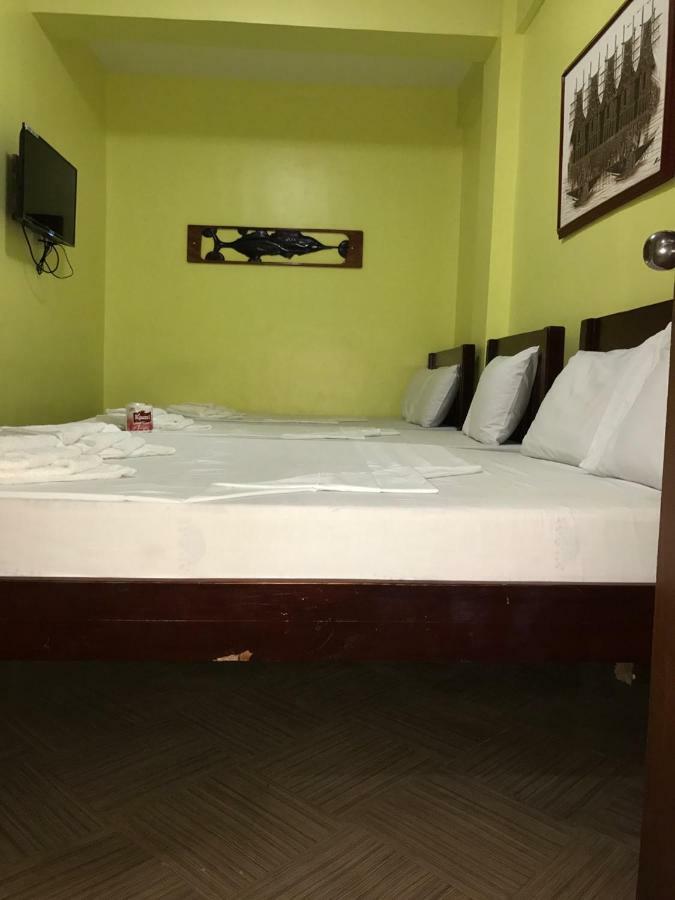 Luis Bay Travellers Lodge Coron Exterior foto